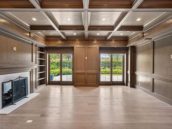 3rd image of 727 N McKinley Rd #100