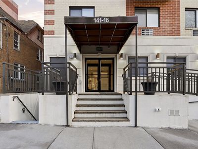 14116 84th Dr APT 5A, Jamaica, NY, 11435