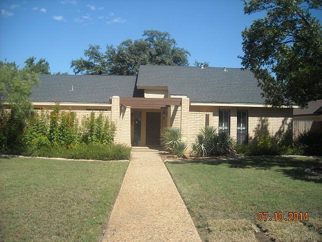 1st image of 3122 Alta Vista Ln
