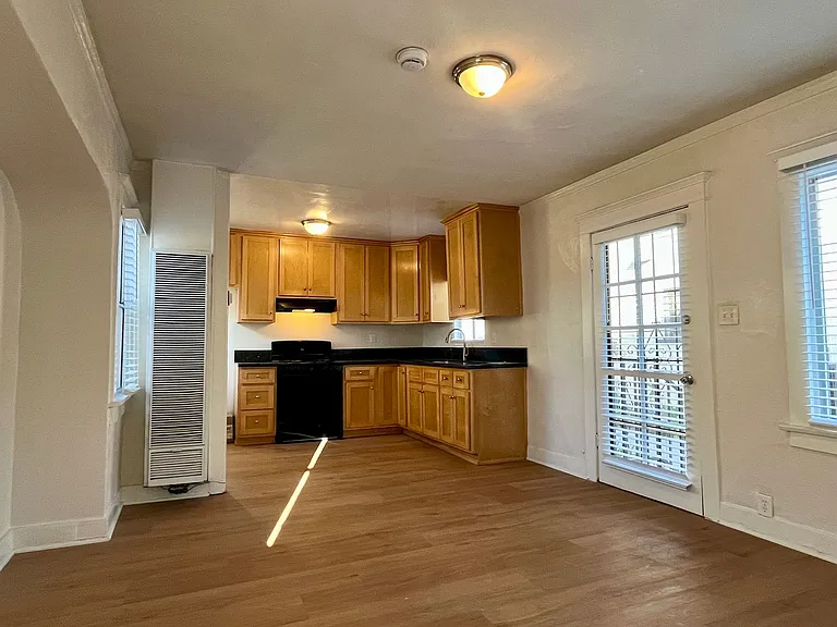 Bella Apartments: Beautiful 1 Bed - 1 Bath — Photo 6