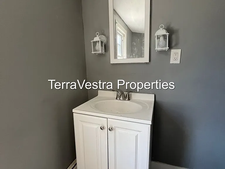 138 Denny Ave — Photo 10