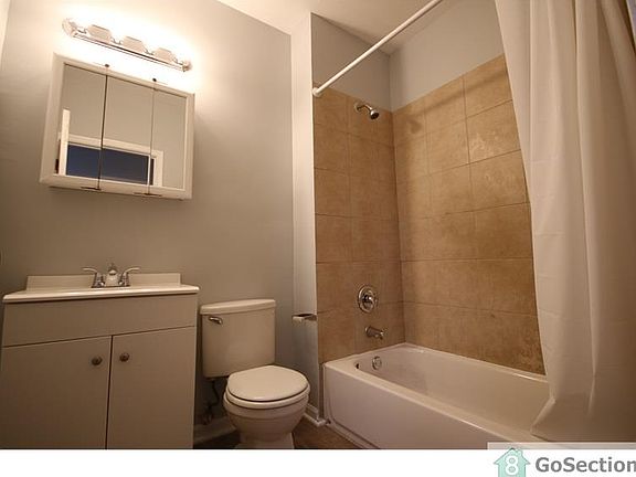 4th image of 1507 S Sawyer Ave Unit 3