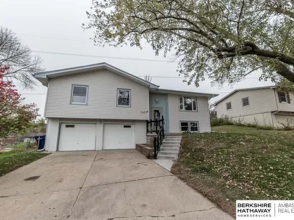 2807 Columbus Ave, Bellevue, NE 68005