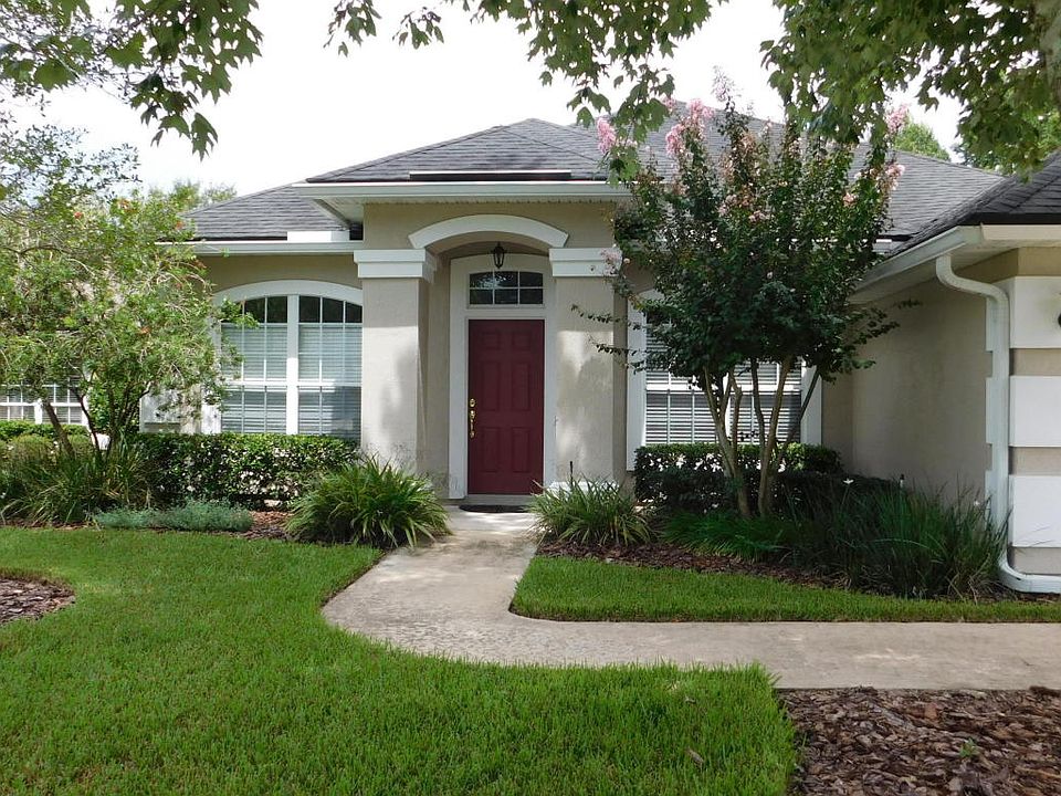 1st image of 1305 E Chinaberry Ct