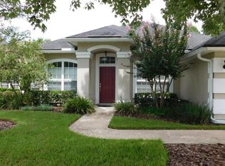 1305 E Chinaberry Ct, Saint Johns, FL 32259