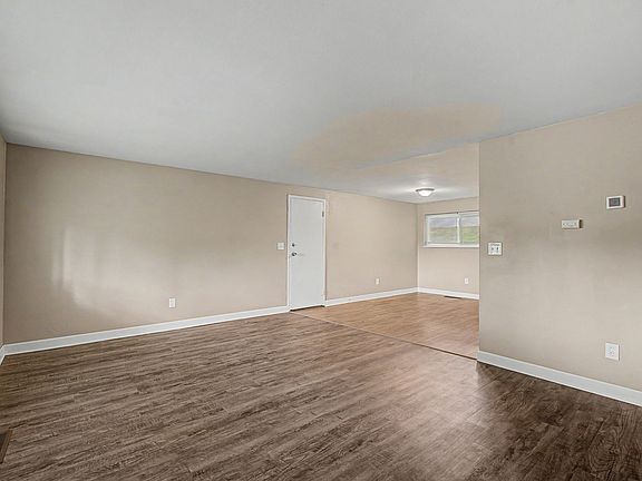 2nd image of 4606 Winchester Dr