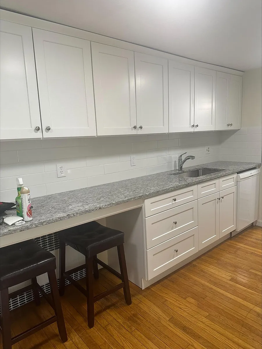 Building Photo - 12 Sanford St #C