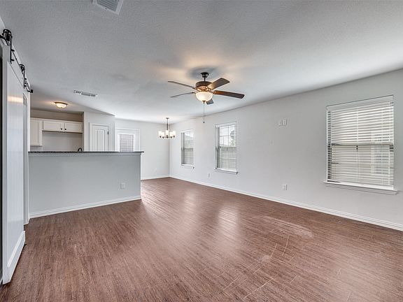 3rd image of 230-232 W Lake St #2