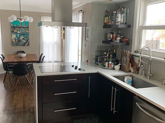 Open kitchen/dinning