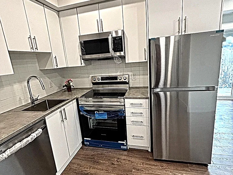 6638 McLeod Rd #115 — Photo 8