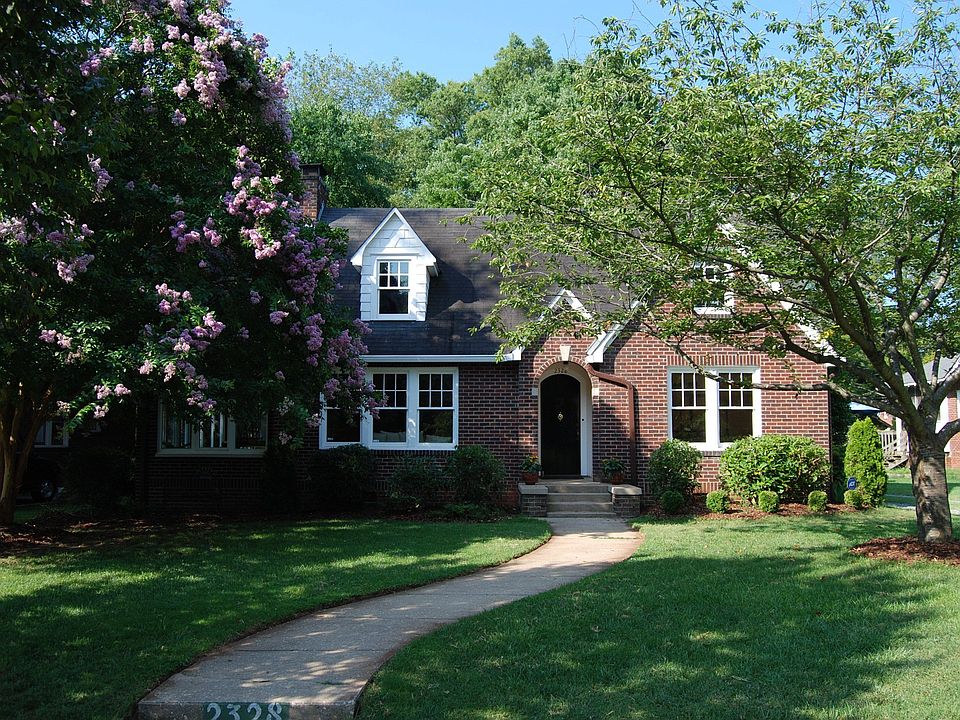 2328 Greenway Avenue