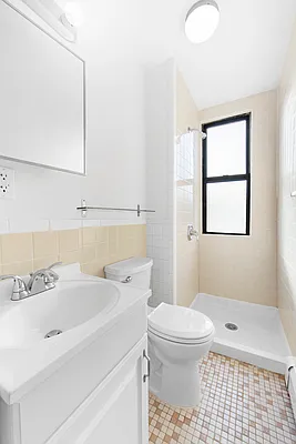 Rented by Compass | media 7