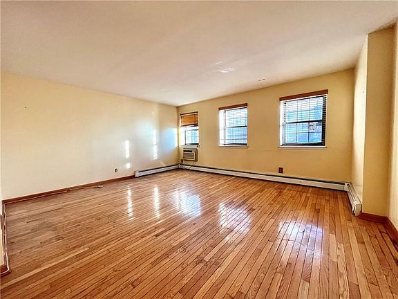 4th image of 7805 153rd Ave #1BG1