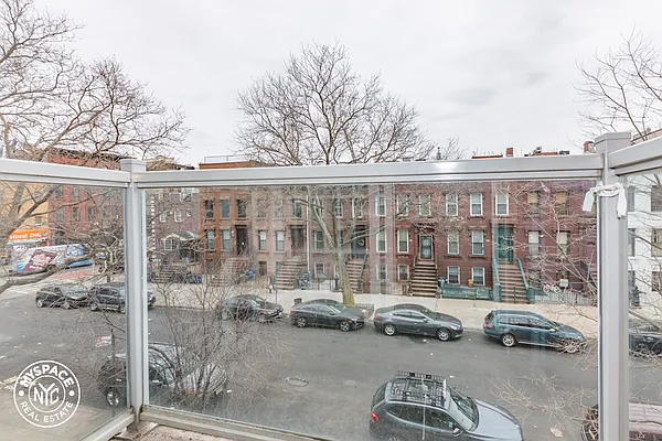 Rented by MySpaceNYC | media 10