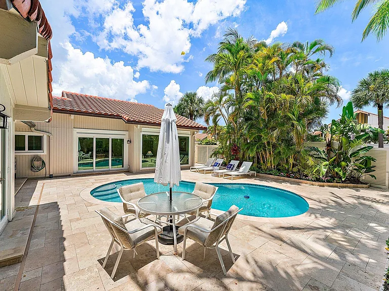 107 Mako Ln — Photo 38