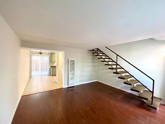 2nd image of 5619 Irvine Ave #1