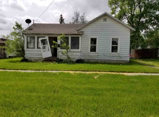 130 Walnut St, Butler, IN 46721