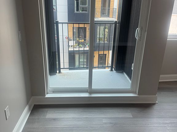5th image of 1822 Ridge Ave Unit 5B
