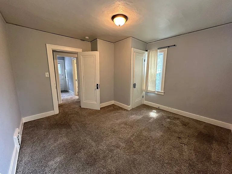 2132 Kalamazoo Ave SE — Photo 17