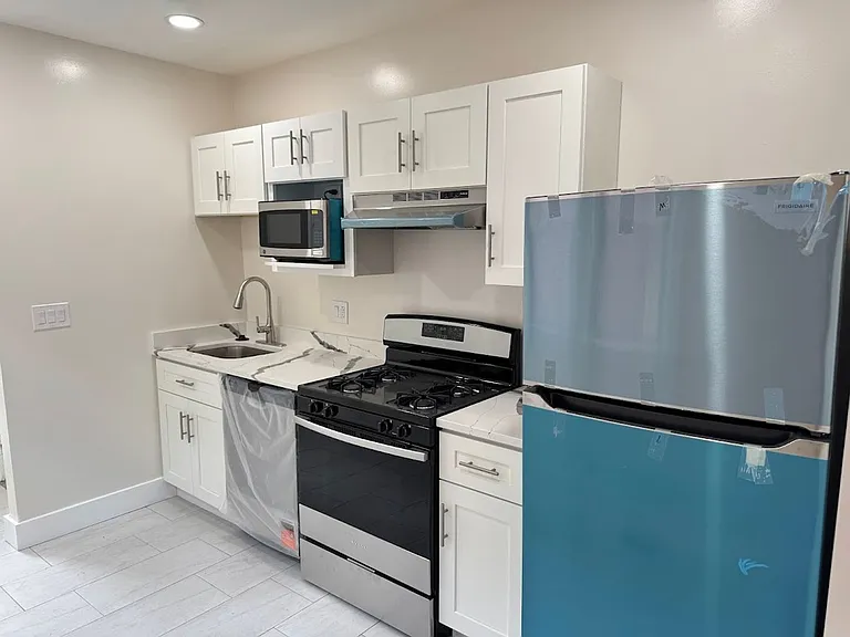 5916 Nicholson St — Photo 3