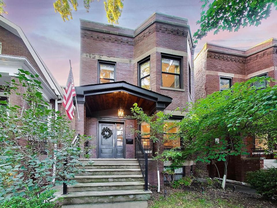 1st image of 2136 W Waveland Ave