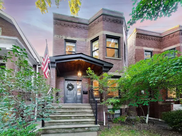 2136 W Waveland Ave, Chicago, IL 60618