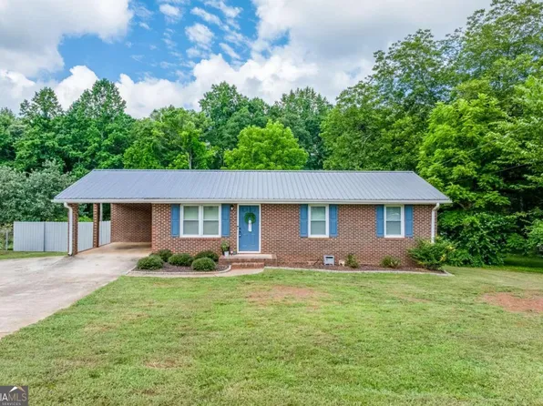 86 Hilltop Cir, Auburn, GA 30011