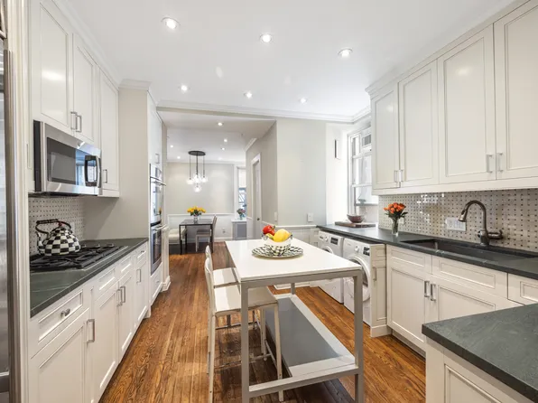 180 Riverside Drive 3E image 3 of 11