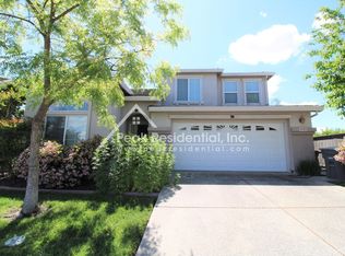 9789 Summer Glen Way, Elk Grove, CA 95757