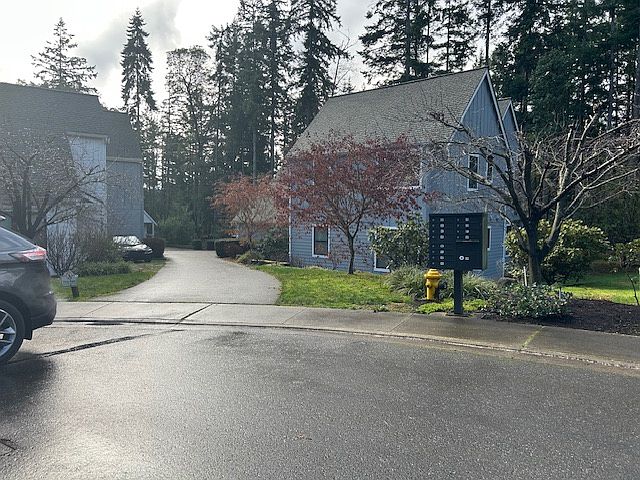 1st image of 611 Twitchitaw Ct NE #613