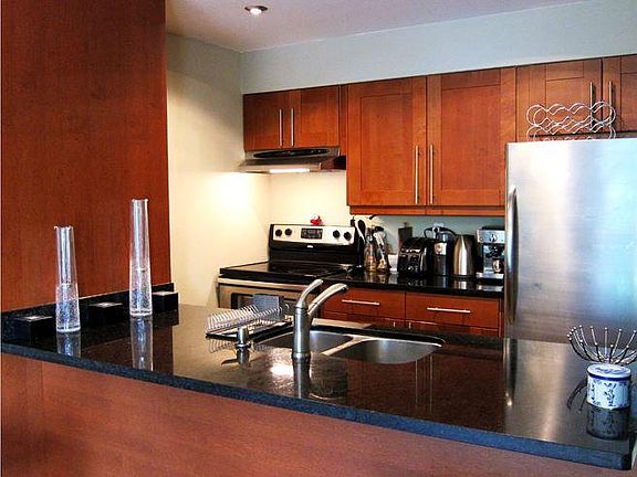 3rd image of 1060 Broadway E #404