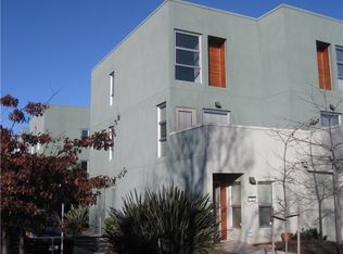 102 Glashaus Loop, Emeryville, CA 94608