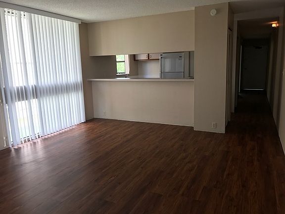 2nd image of 75-5669 Kuakini Hwy #3101