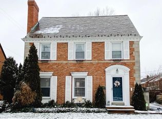 3819 Hillbrook Rd, University Heights, OH 44118