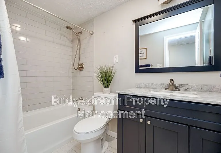 655 Eavey St — Photo 14