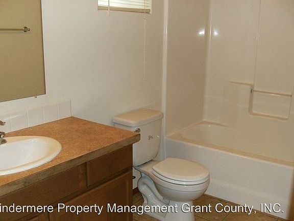 5th image of 1729 W Bemis St #B