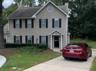 800 Selwyn Place Rd #B, Charlotte, NC 28209