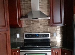 14 Oak Pl, Manchester, CT 06040