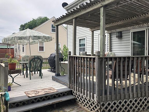 5th image of 6425 Bloomington Ave