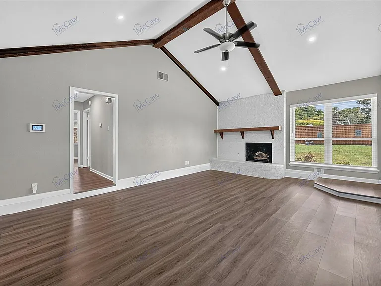 5708 Stone Dr — Photo 4