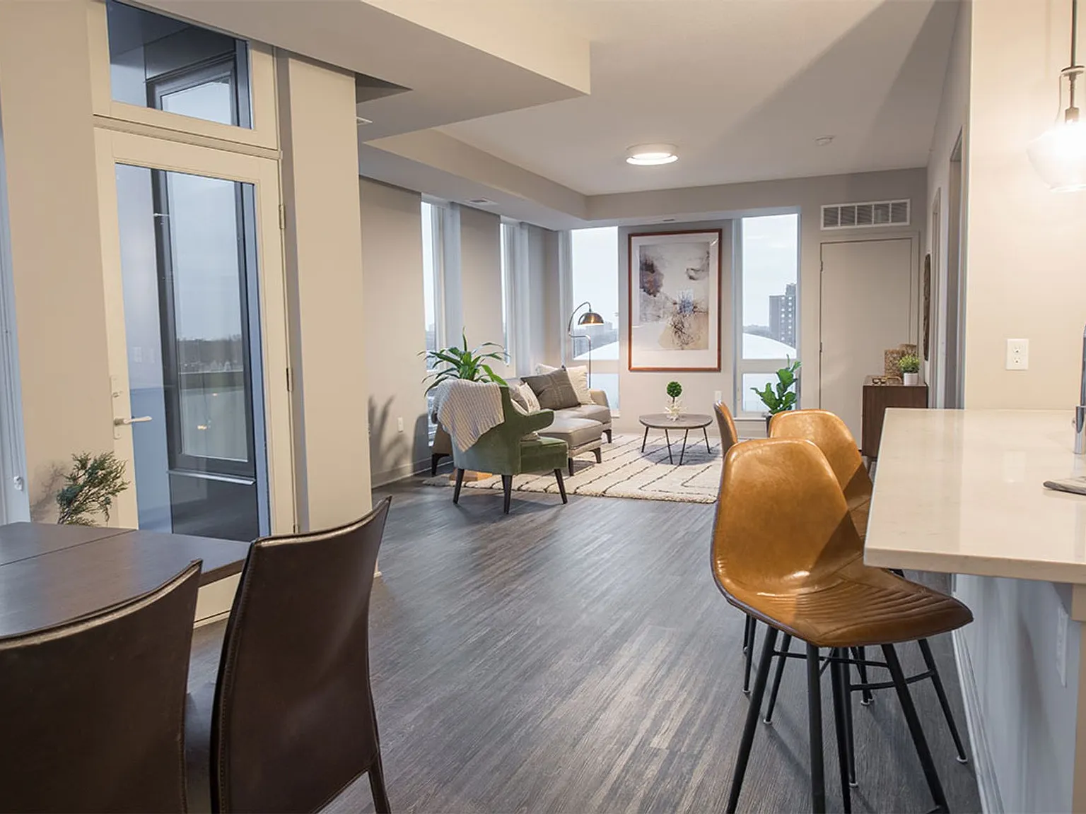 Luna Apartments — Photo 1