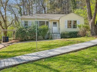 2147 Ivydale St, East Pt, GA 30344