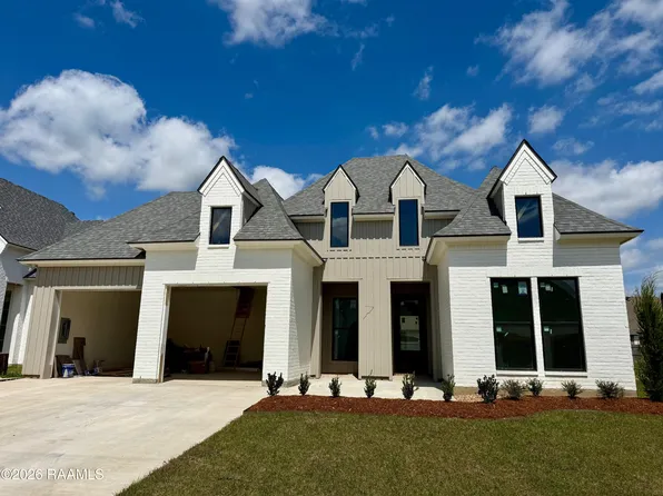 104 Sabal Grove Ln, Youngsville, LA 70592