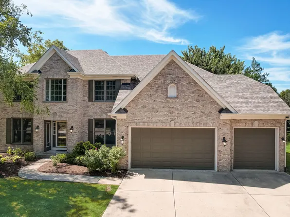 788 Waterside Dr, South Elgin, IL 60177