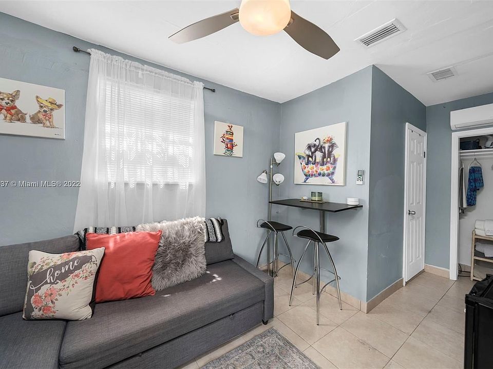 2nd image of 51 NW 49th St #2
