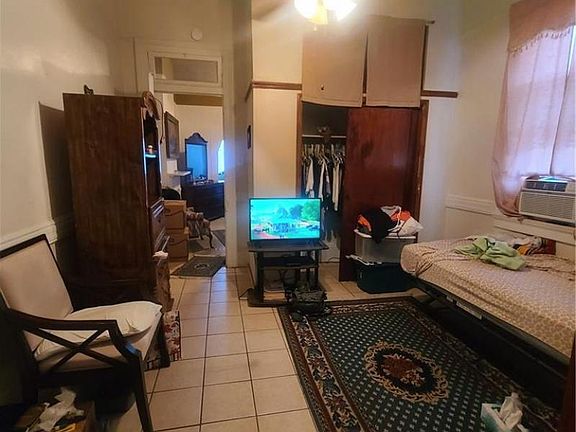2nd image of 1512 Saint Anthony St