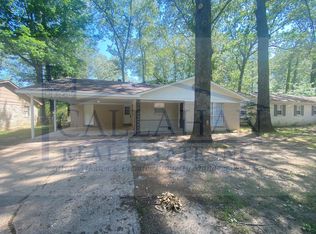 7321 Vega Dr, Little Rock, AR 72209