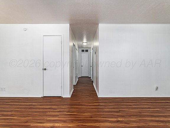 5th image of 713 Montana St