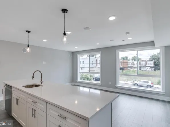 1309 S 52nd St, Philadelphia, PA 19143