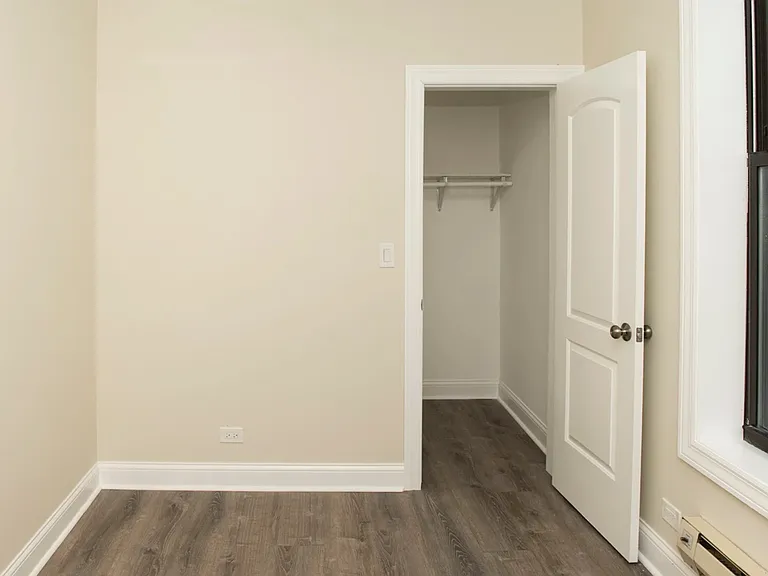 2909 1/2 N Mildred Ave #3F — Photo 11